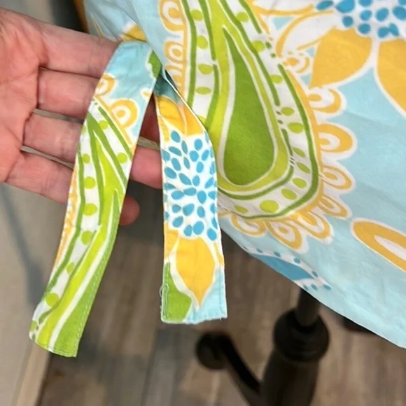 Lilly Pulitzer,Size 10, Sleeveless Dress w/ Side Bows in Gorgeous Paisley Print - Picture 7 of 8